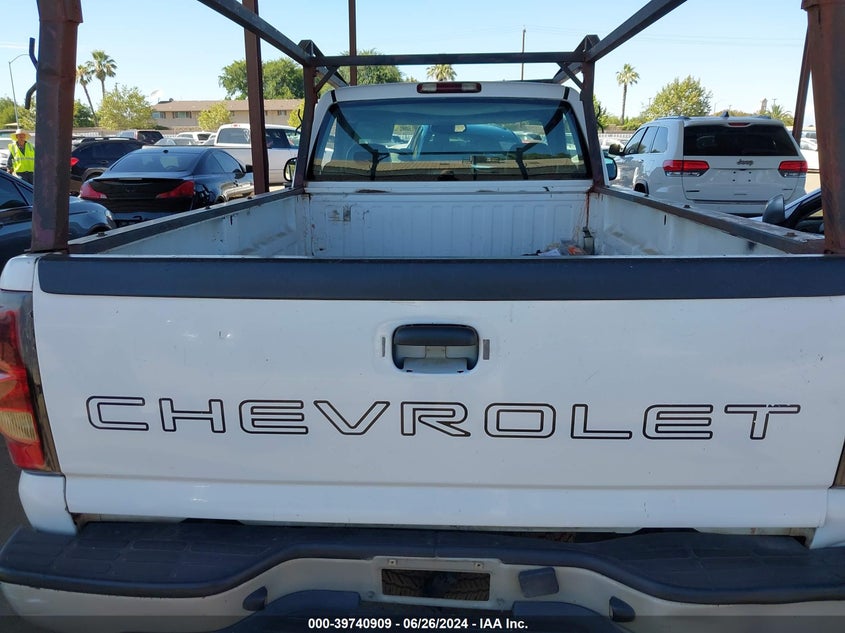 2005 Chevrolet Silverado 1500 Work Truck VIN: 1GCEC14V55Z215918 Lot: 39740909