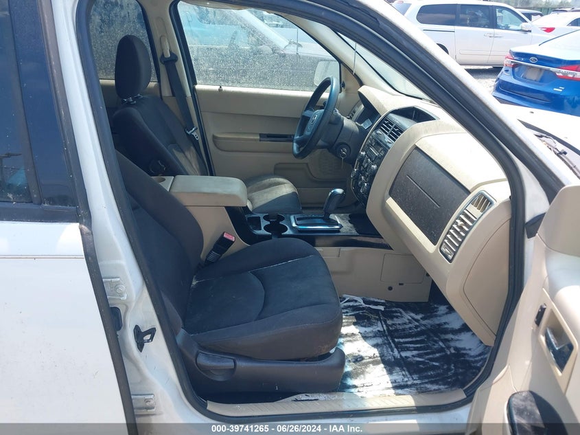 2008 Mazda Tribute I Touring VIN: 4F2CZ02ZX8KM11744 Lot: 39741265