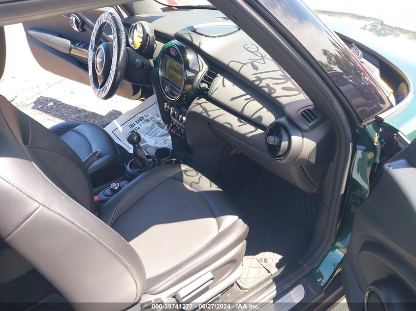 2018 Mini Convertible Cooper VIN: WMWWG5C56J3C68710 Lot: 39741277