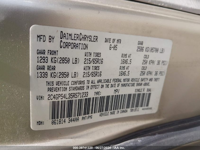 2005 Chrysler Town & Country Touring VIN: 2C4GP54L35R571233 Lot: 39741320