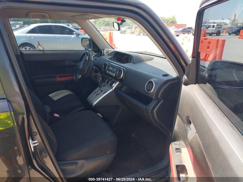 2008 Scion Xb VIN: JTLKE50E881015777 Lot: 39741427