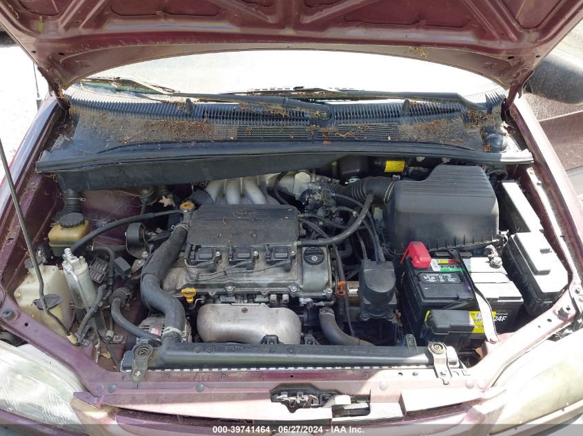 1998 Toyota Sienna Ce VIN: 4T3ZF19C9WU010071 Lot: 39741464