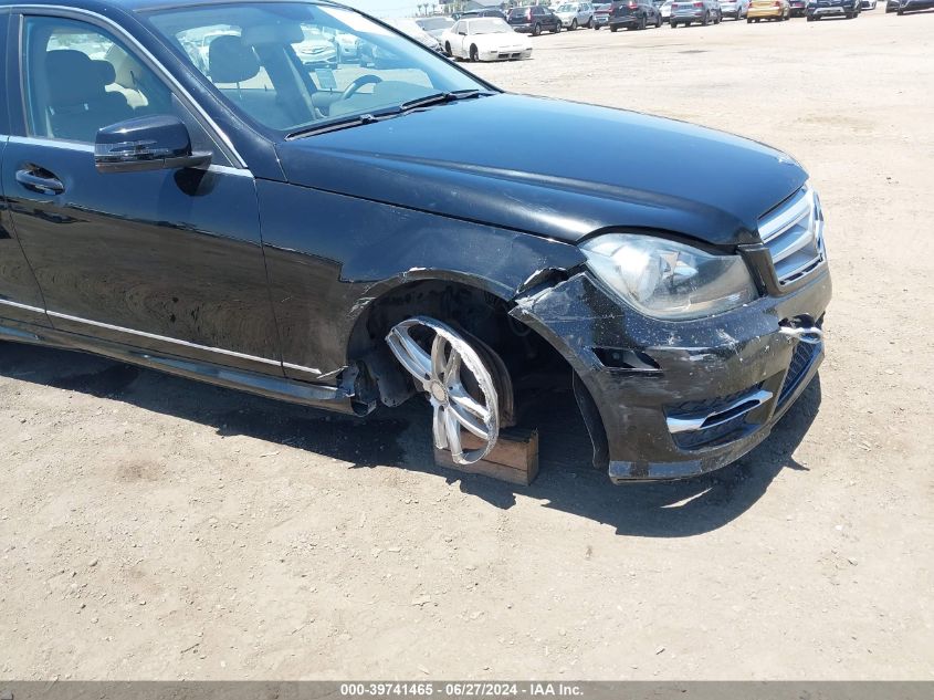 2012 Mercedes-Benz C 300 Luxury 4Matic/Sport 4Matic VIN: WDDGF8BB5CR228897 Lot: 39741465