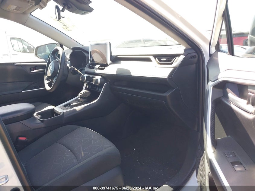 2024 TOYOTA RAV4 XLE - 2T3P1RFVXRW424376