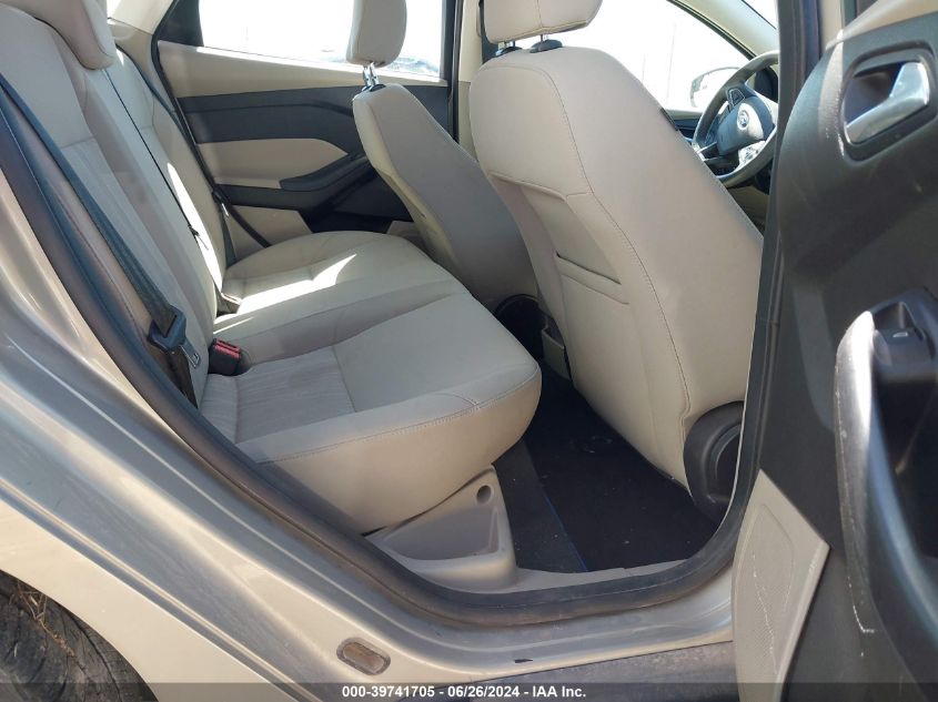 2015 Ford Focus Se VIN: 1FADP3F20FL368005 Lot: 39741705