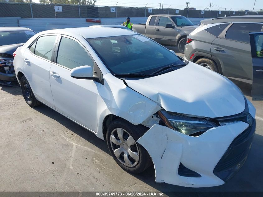 5YFBURHE8JP841850 2018 TOYOTA COROLLA - Image 1