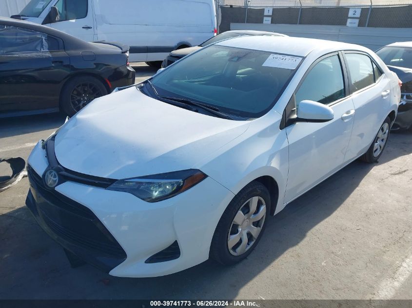 5YFBURHE8JP841850 2018 TOYOTA COROLLA - Image 2