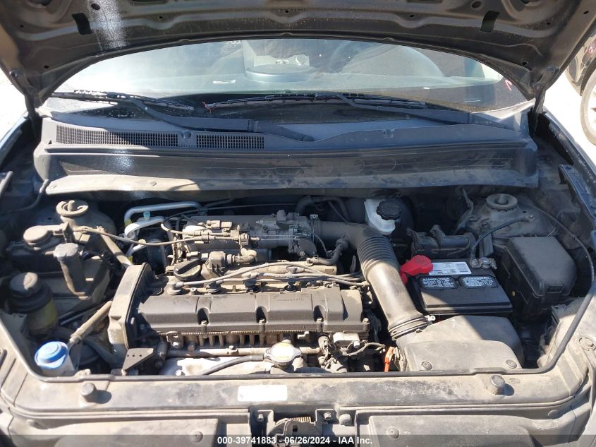 2011 Kia Soul + VIN: KNDJT2A20B7233488 Lot: 39741883