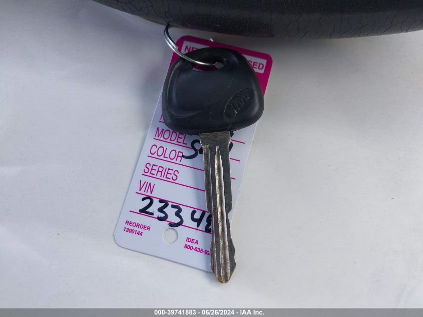 2011 Kia Soul + VIN: KNDJT2A20B7233488 Lot: 39741883