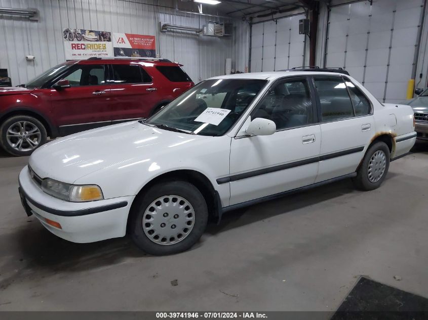 1992 Honda Accord Lx VIN: 1HGCB7553NA180128 Lot: 39741946