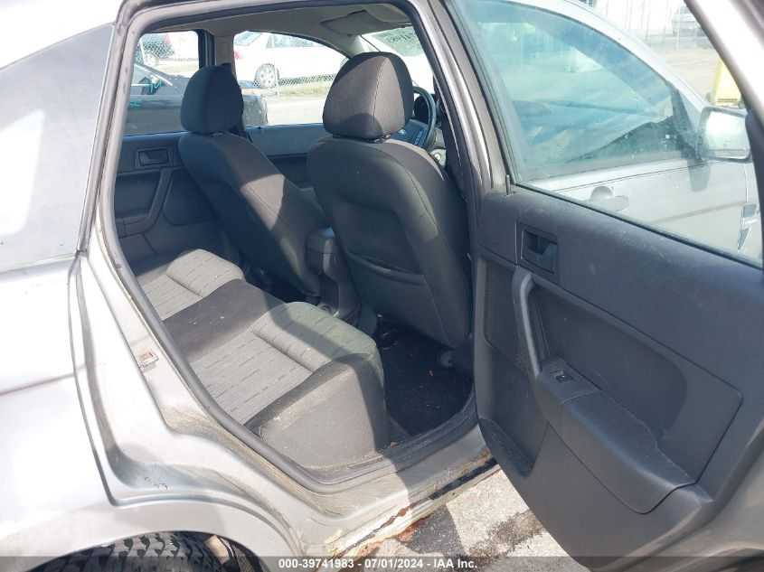 2008 Ford Focus Se/Ses VIN: 1FAHP35N18W102393 Lot: 39741983