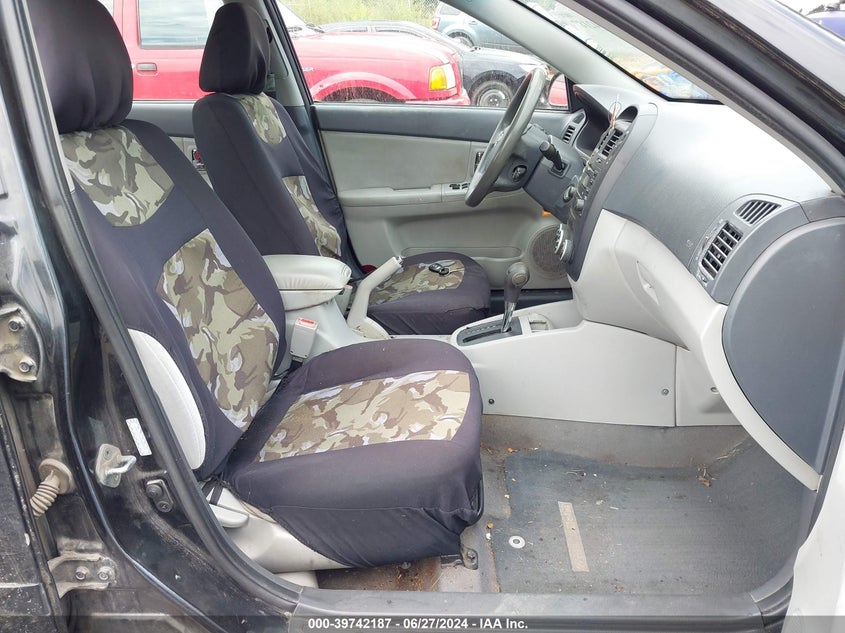 2009 Kia Spectra Ex VIN: KNAFE221095660856 Lot: 39742187