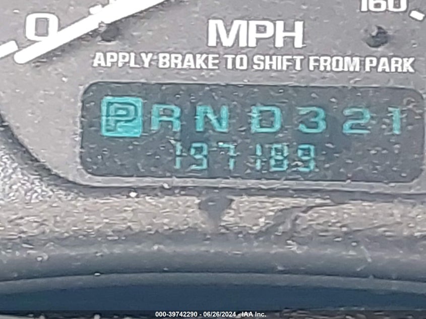 2002 Chevrolet Suburban 1500 C1500 VIN: 1GNEC16Z92J198607 Lot: 39742290