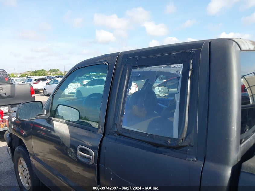 2004 Chevrolet Silverado 1500 Work Truck VIN: 1GCEK19V94E108081 Lot: 39742397