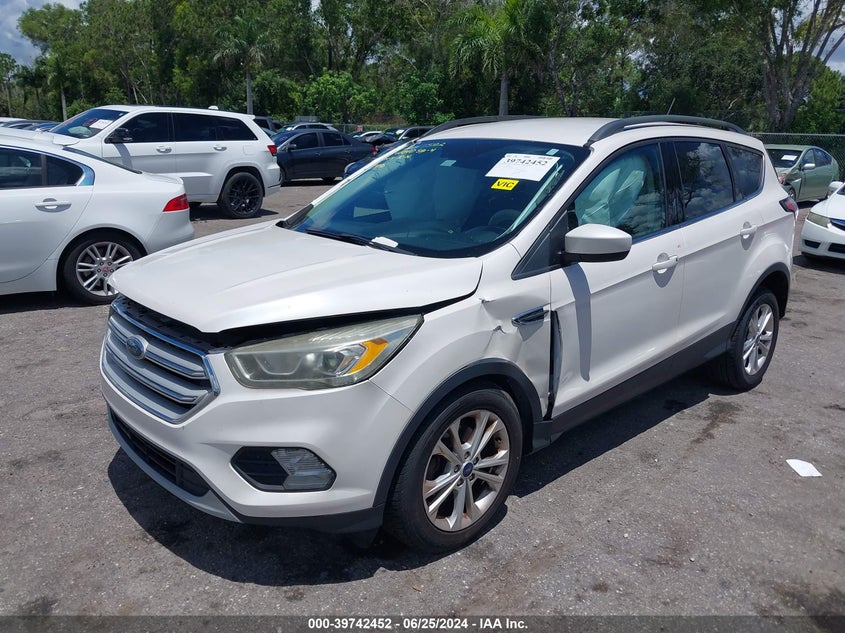 VIN 1FMCU0HD9JUB20619 2018 FORD ESCAPE SEL