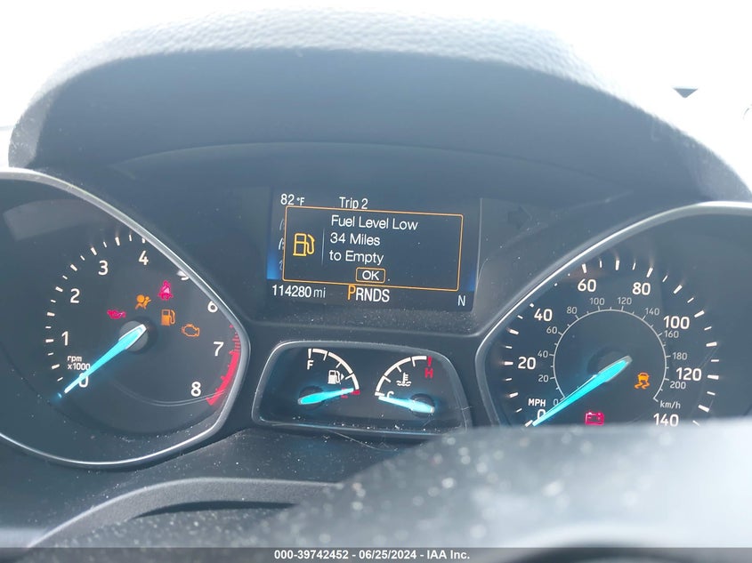 VIN 1FMCU0HD9JUB20619 2018 FORD ESCAPE SEL