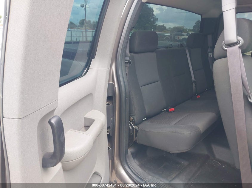 2012 Chevrolet Silverado 1500 Work Truck VIN: 1GCRCPEX0CZ303177 Lot: 39742491