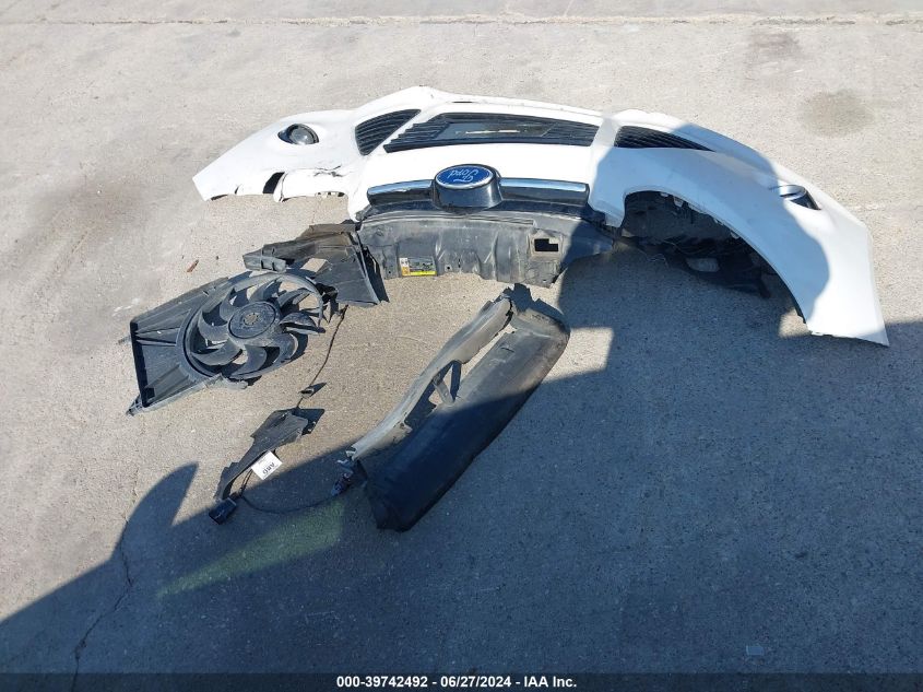 2012 Ford Focus Titanium VIN: 1FAHP3N2XCL256956 Lot: 39742492