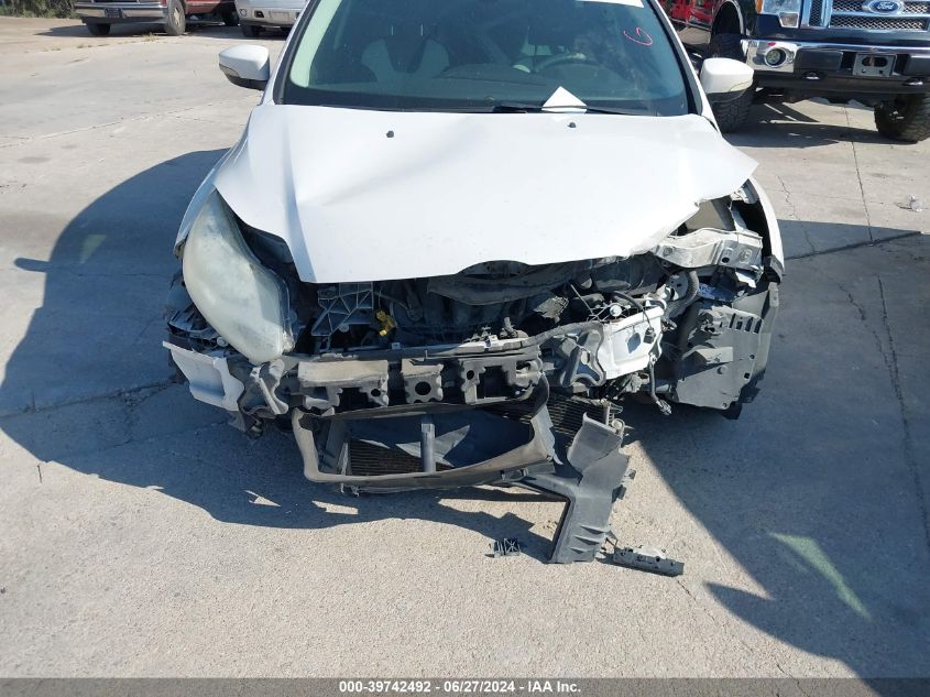 2012 Ford Focus Titanium VIN: 1FAHP3N2XCL256956 Lot: 39742492