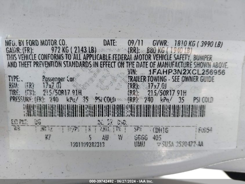 2012 Ford Focus Titanium VIN: 1FAHP3N2XCL256956 Lot: 39742492