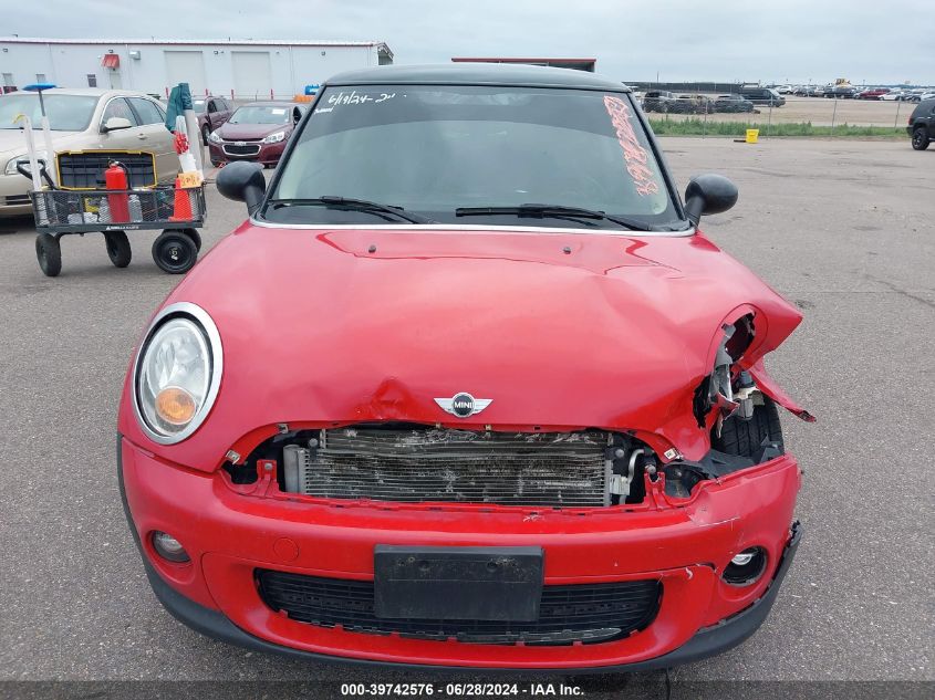 2013 Mini Hardtop Cooper VIN: WMWSU3C58DT374556 Lot: 39742576