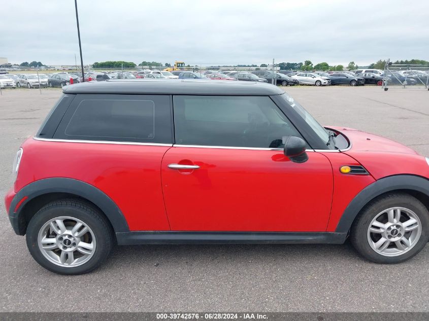 2013 Mini Hardtop Cooper VIN: WMWSU3C58DT374556 Lot: 39742576