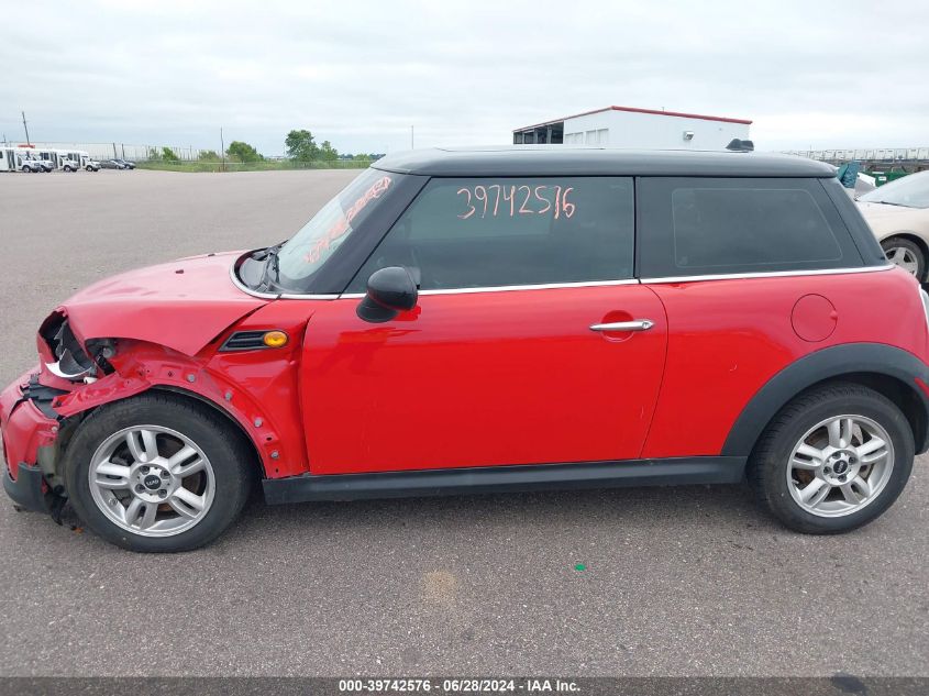 2013 Mini Hardtop Cooper VIN: WMWSU3C58DT374556 Lot: 39742576