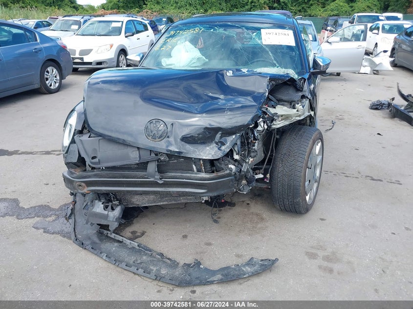 2013 VOLKSWAGEN BEETLE TURBO - 3VW4T7AT9DM683262