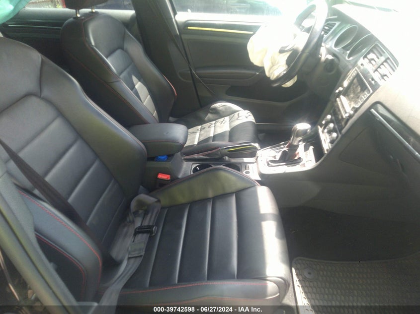 2016 VOLKSWAGEN GOLF GTI AUTOBAHN 4-DOOR - 3VW4T7AU5GM001278
