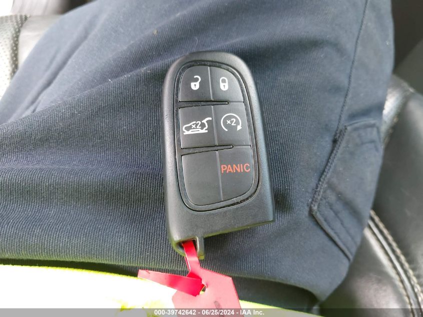 2015 Jeep Cherokee Limited VIN: 1C4PJLDS3FW548377 Lot: 39742642