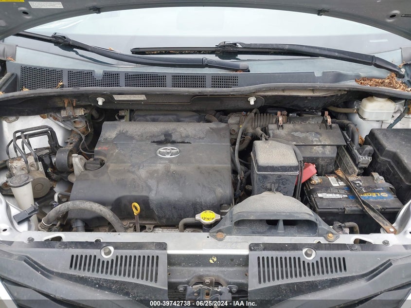 2011 Toyota Sienna Le VIN: 5TDJK3DC9BS023765 Lot: 39742738