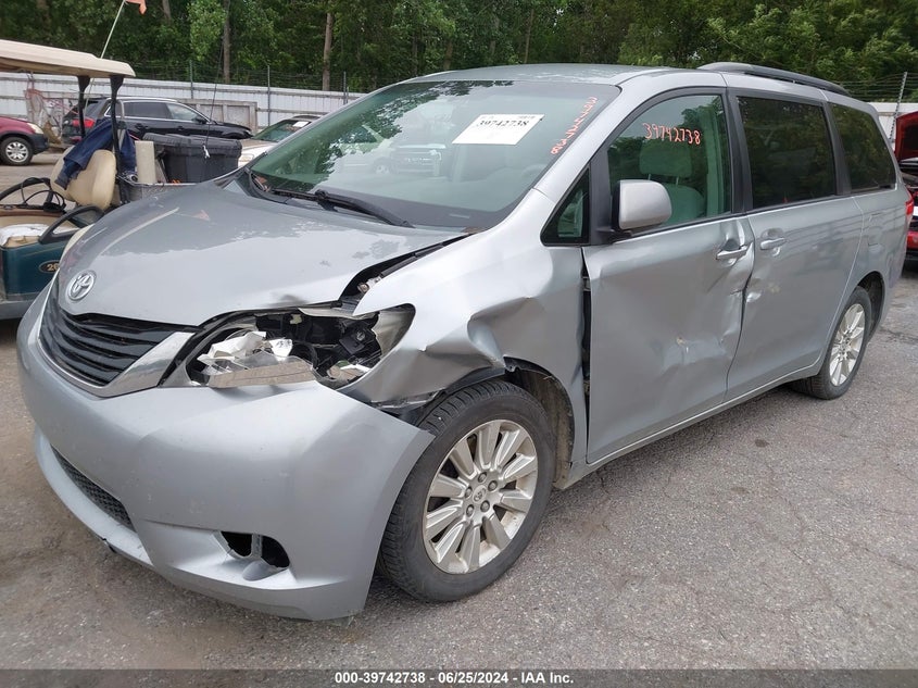 2011 Toyota Sienna Le VIN: 5TDJK3DC9BS023765 Lot: 39742738