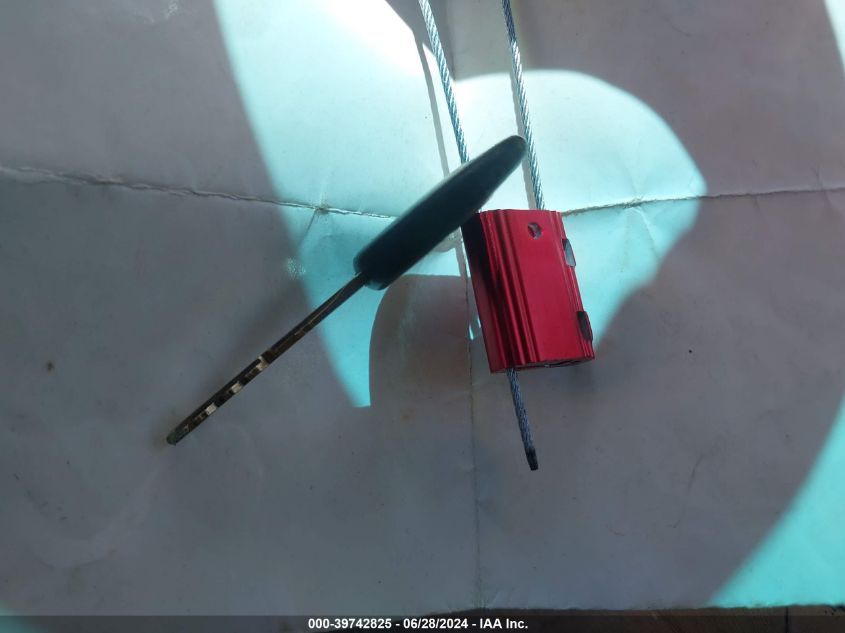 2002 Chevrolet Tahoe Lt VIN: 1GNEK13Z22J256368 Lot: 39742825