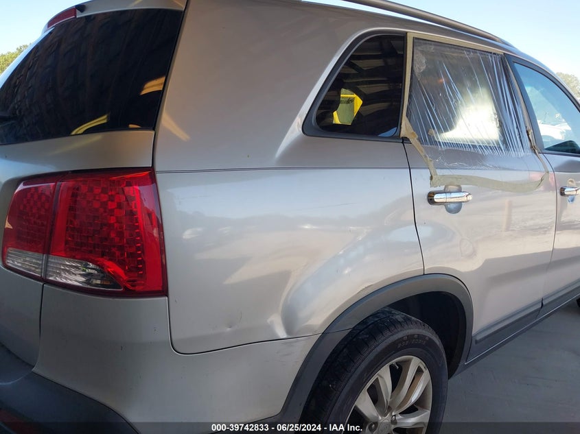 2011 Kia Sorento Lx V6 VIN: 5XYKT4A29BG047483 Lot: 39742833