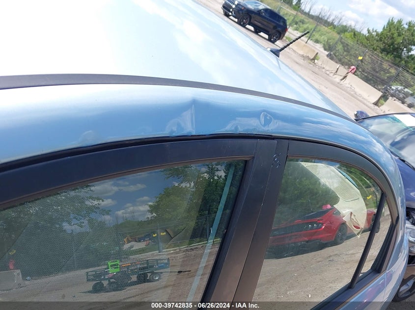 2009 Hyundai Accent Gls VIN: KMHCN46CX9U381557 Lot: 39742835