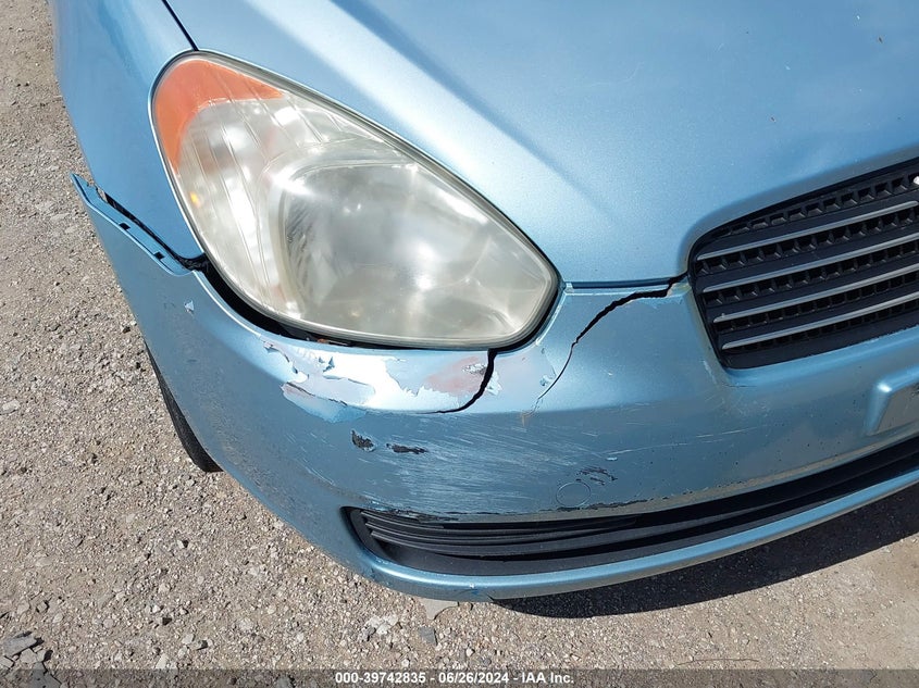 2009 Hyundai Accent Gls VIN: KMHCN46CX9U381557 Lot: 39742835