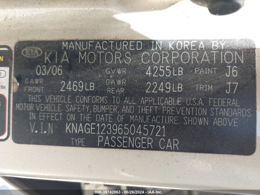 2006 Kia Optima Ex (New)/Lx (New) VIN: KNAGE123965045721 Lot: 39742863