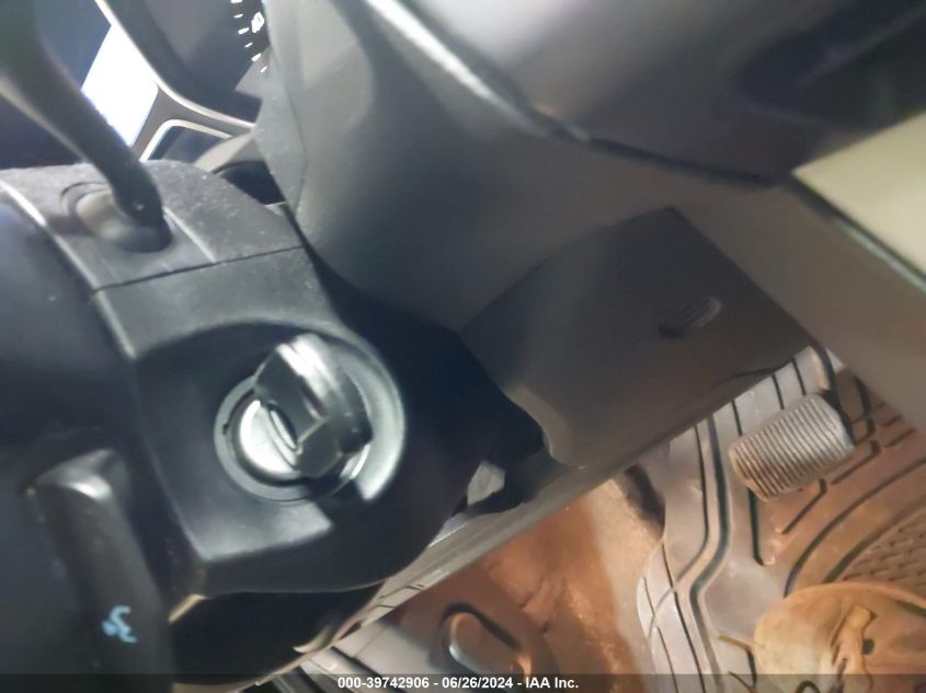 2013 FORD FOCUS SE - 1FADP3F22DL369833