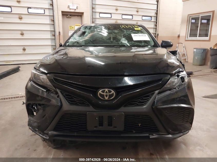 2022 Toyota Camry Se VIN: 4T1T11AK8NU633955 Lot: 39742928