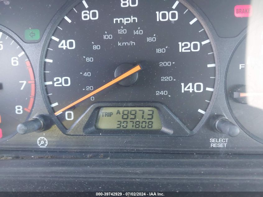 2000 Honda Accord 2.3 Ex VIN: 1HGCG6684YA037228 Lot: 39742929