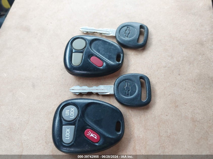 2002 Chevrolet Silverado K1500 Heavy Duty VIN: 1GCGK13UX2F244199 Lot: 39742955