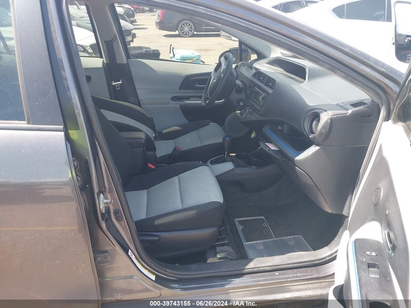 2013 Toyota Prius C VIN: JTDKDTB39D1548357 Lot: 39743155