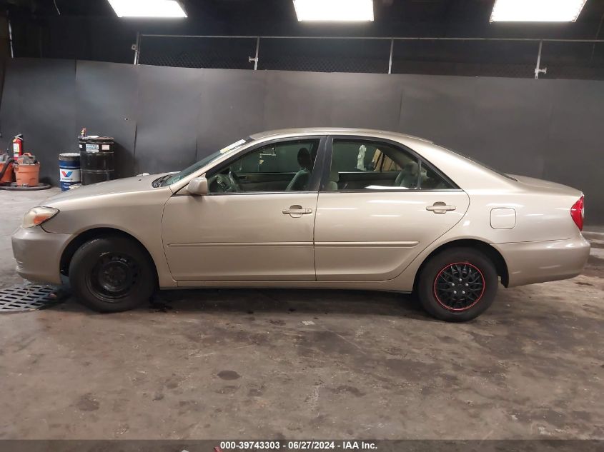 2003 Toyota Camry Le VIN: 4T1BE32K13U671132 Lot: 39743303