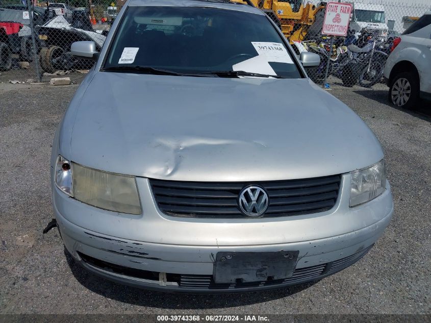 2000 Volkswagen Passat Glx VIN: WVWVD23B5YE188600 Lot: 39743368