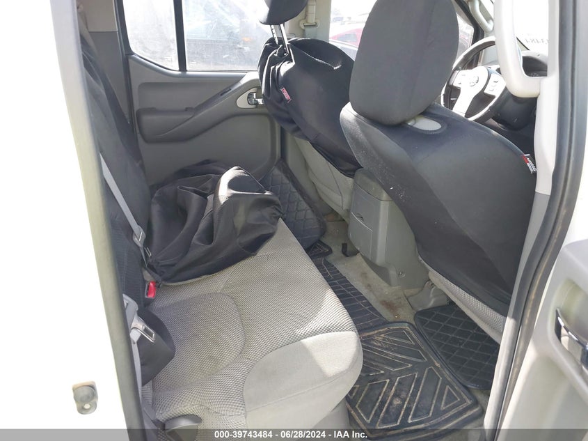 2016 NISSAN FRONTIER DESERT RUNNER/S/SL/SV - 1N6AD0ER3GN725070