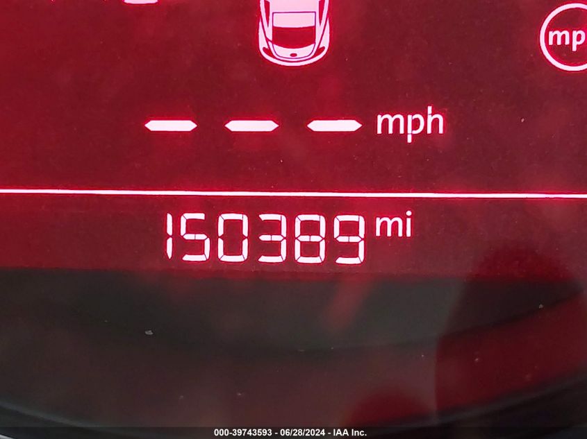 2013 Volkswagen Beetle 2.0T Turbo VIN: 3VWV67AT8DM646490 Lot: 39743593