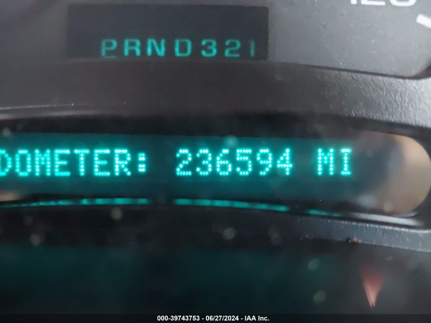 2005 Chevrolet Tahoe K1500 VIN: 1GNEK13T65R196967 Lot: 39743753