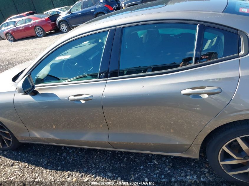 2019 Volvo S60 T6 Momentum VIN: 7JRA22TK2KG002934 Lot: 39743820