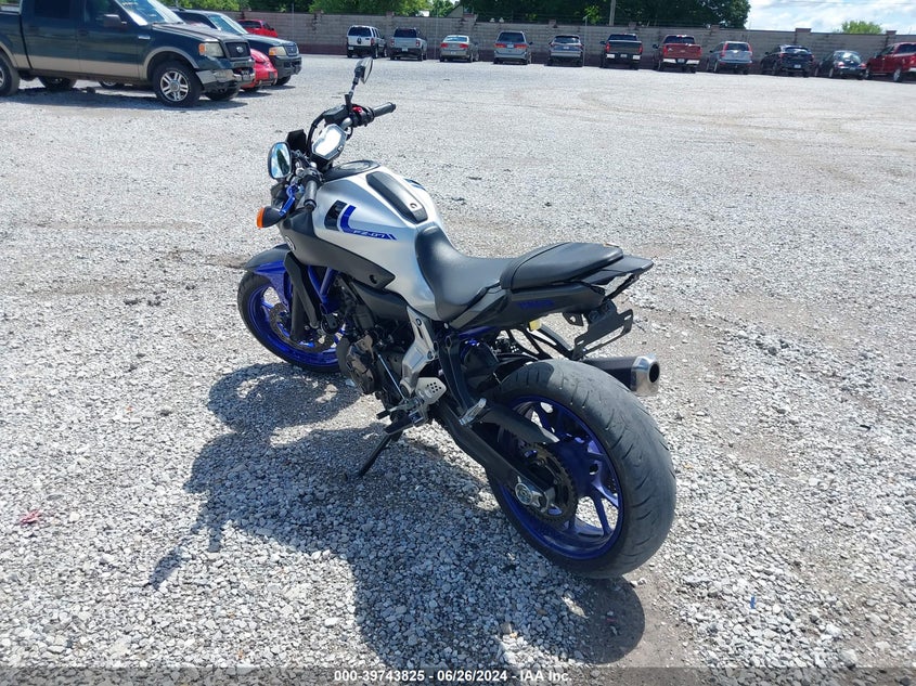 2016 YAMAHA FZ07 JYARM06E4GA008004