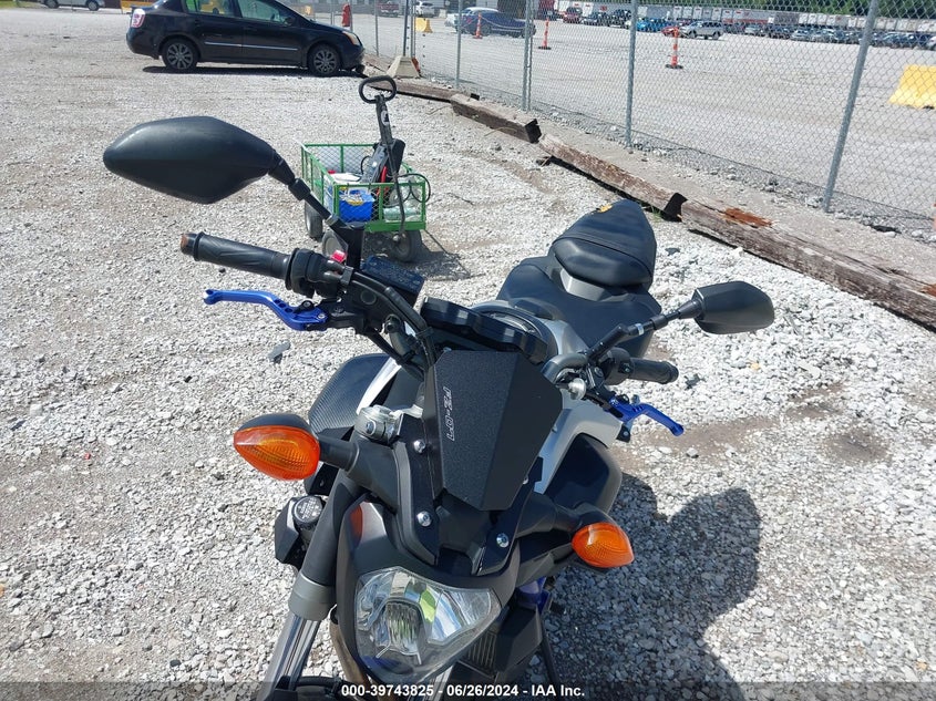 2016 YAMAHA FZ07 JYARM06E4GA008004